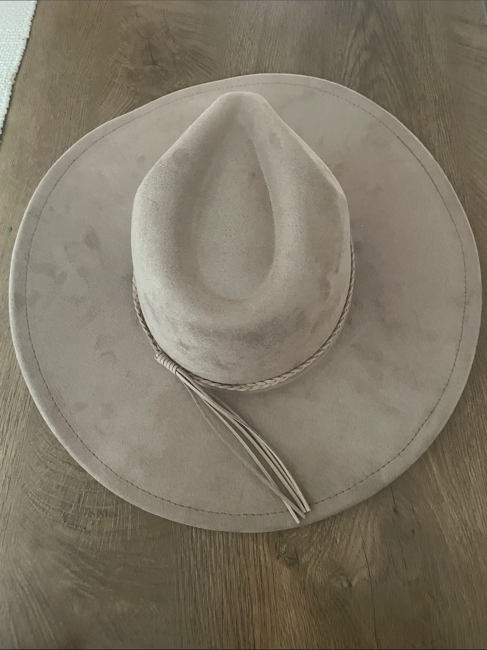 Classic Wide-Brim Beige Suede Fedora Hat - Men Accessories